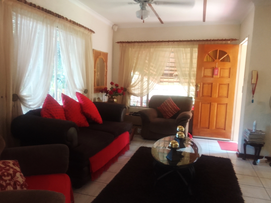 2 Bedroom Property for Sale in Geelhoutpark North West